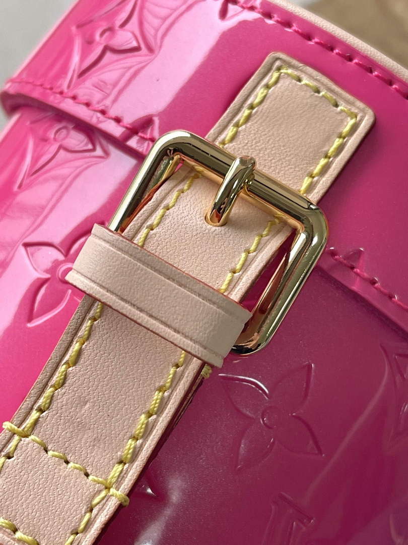 LV M24102 Louis Vuitton Astor Monogram Vernis Bag Neon Pink