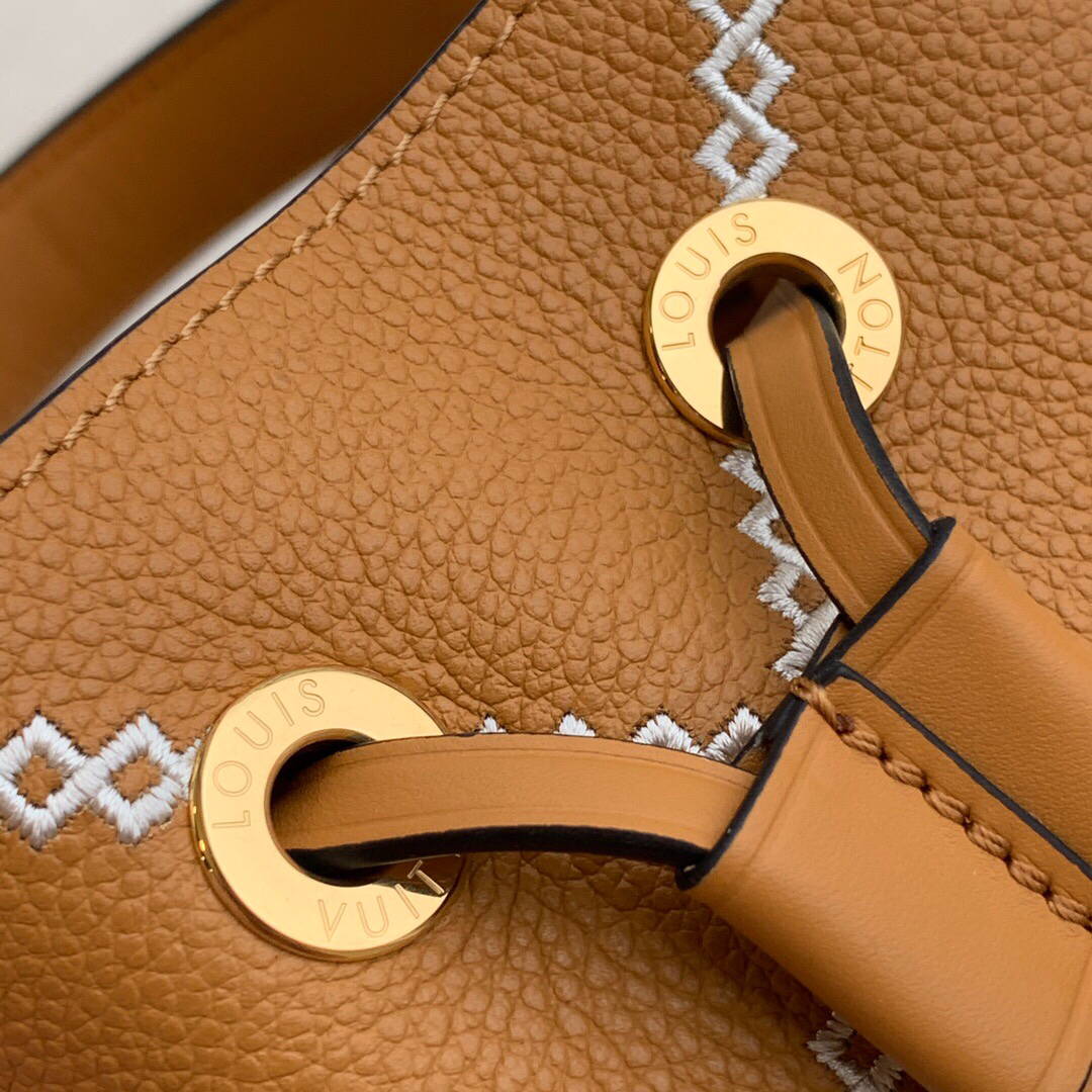 LV M46023 Louis Vuitton NONO BB Bucket Bag Brown