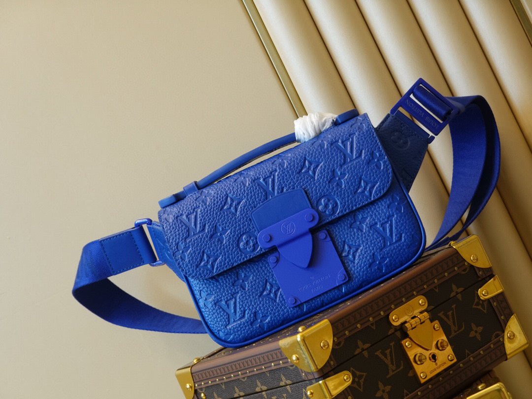 LV Louis Vuitton M58487 S Lock Sling Blue