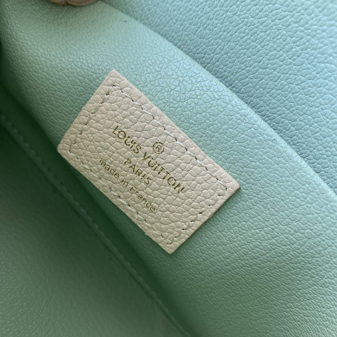 LV M45951 Louis Vuitton Pochette Cosmetique PM Matcha green