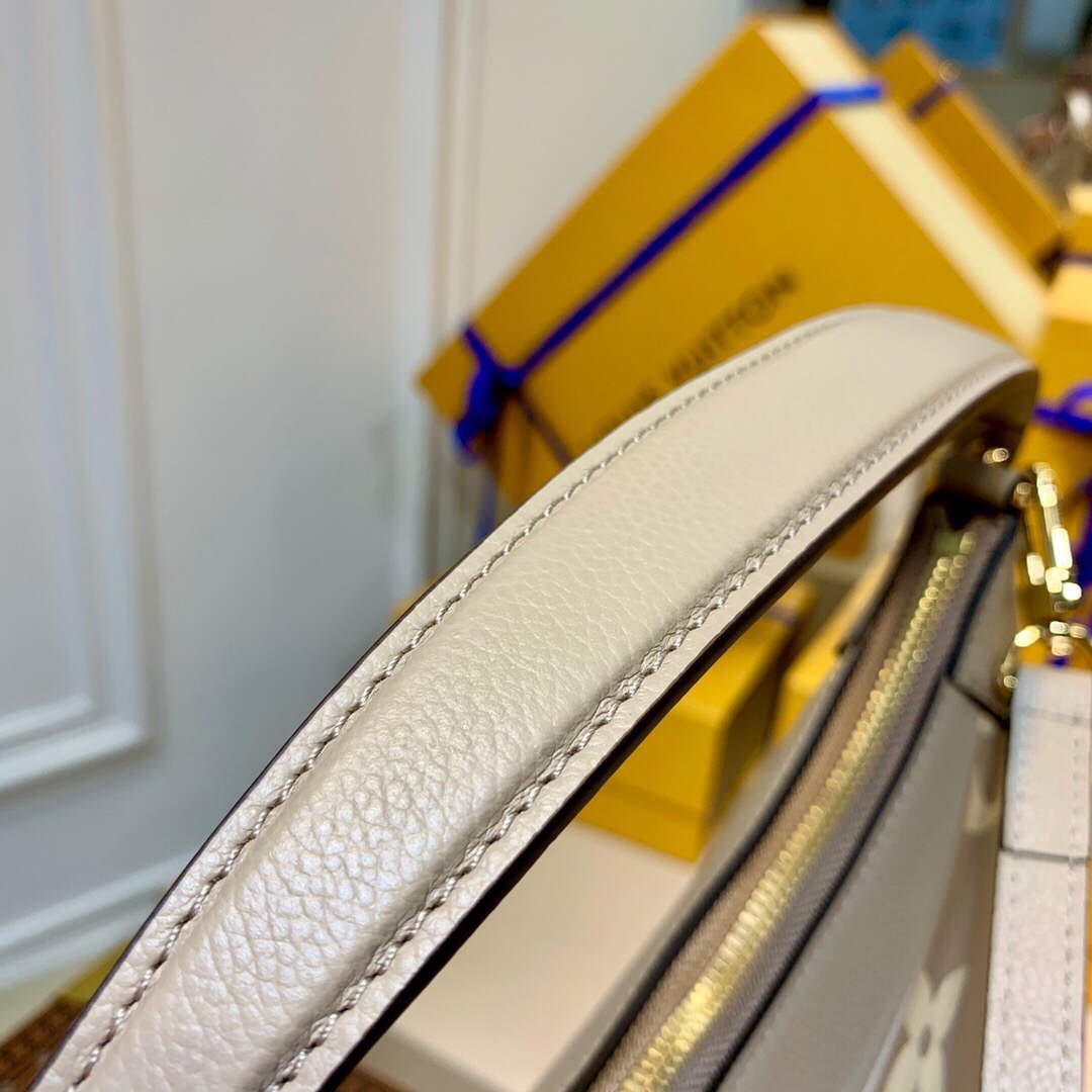 LV M46112 Louis Vuitton Bagatelle Mini Hobo Handbag