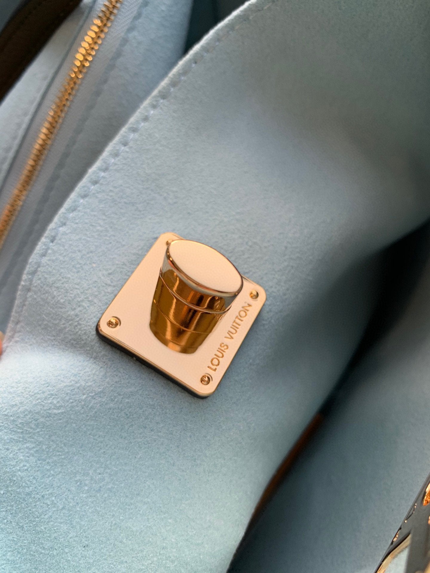 LV M57345 Louis Vuitton M57346 Lockme Shopper M57347 Bag Grained Calf Leather Green