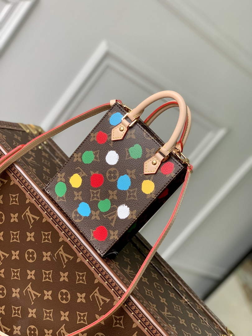 LV M81867 Louis Vuitton LV X YK PETIT Sac Plat Tote Bag