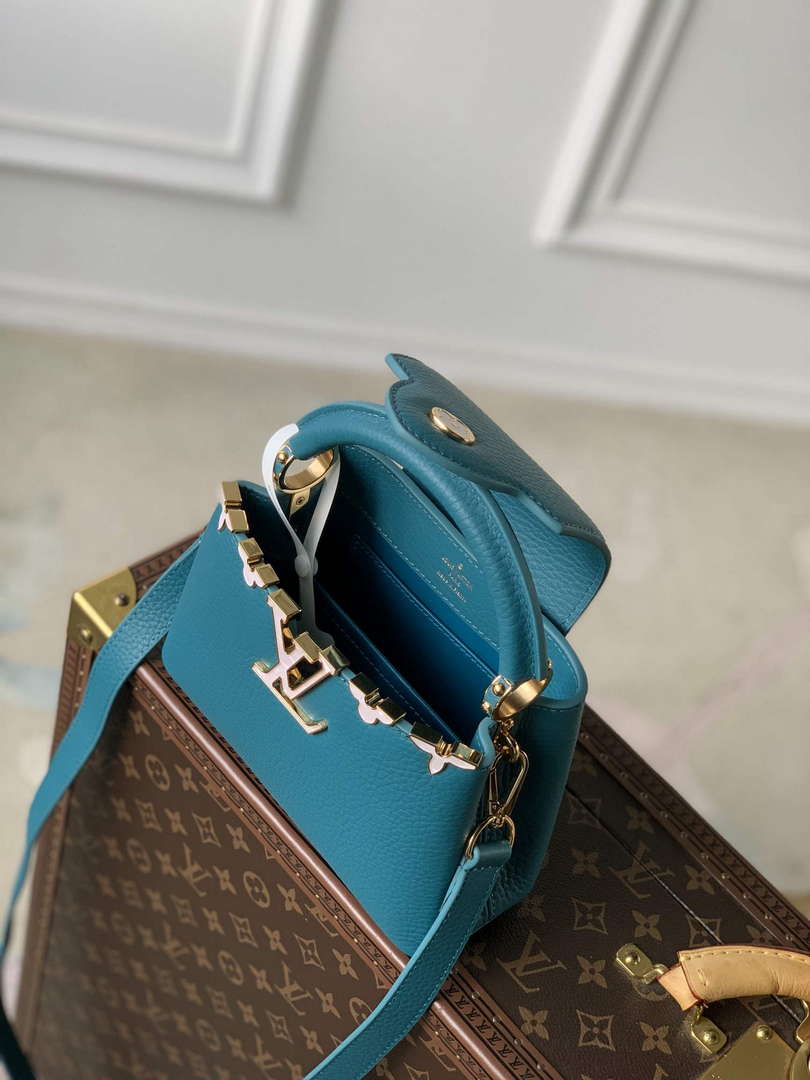 Louis Vuitton LV M23766 Capucines Mini Handbag Green