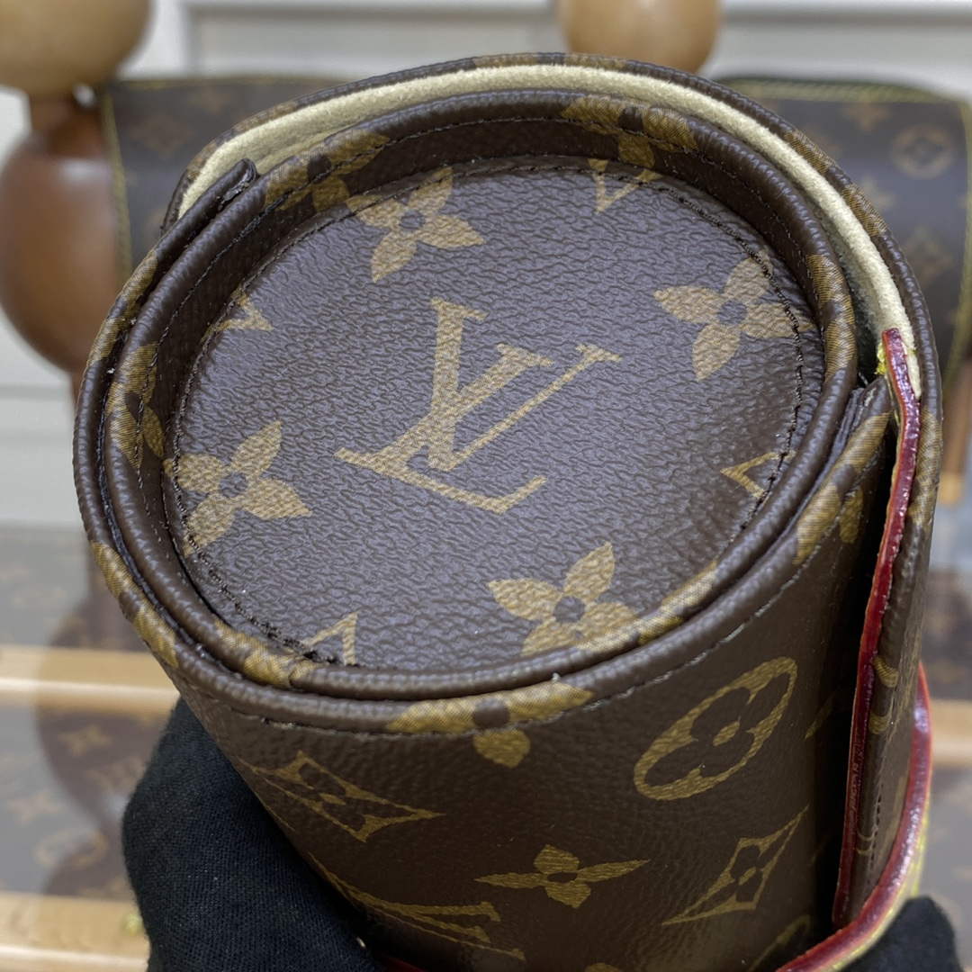 LV M47530 Louis Vuitton 3 Watch Case Monogram Canvas
