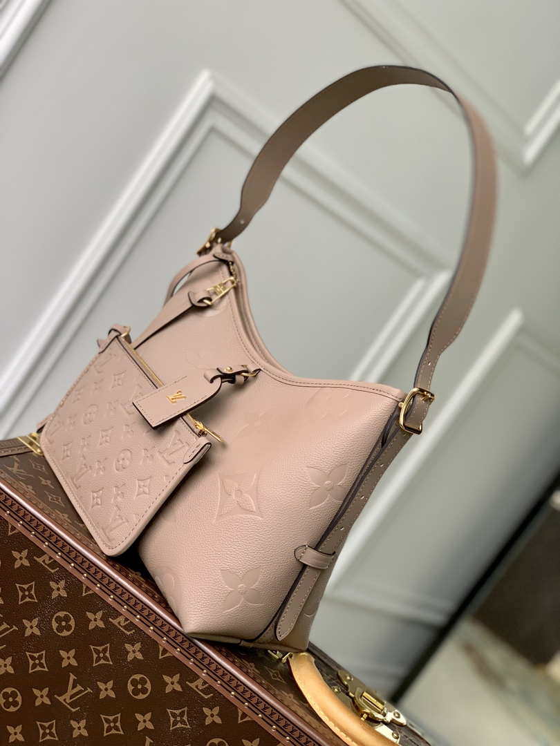 Louis Vuitton LV M46292 Carryall PM Monogram Tourterelle Gray