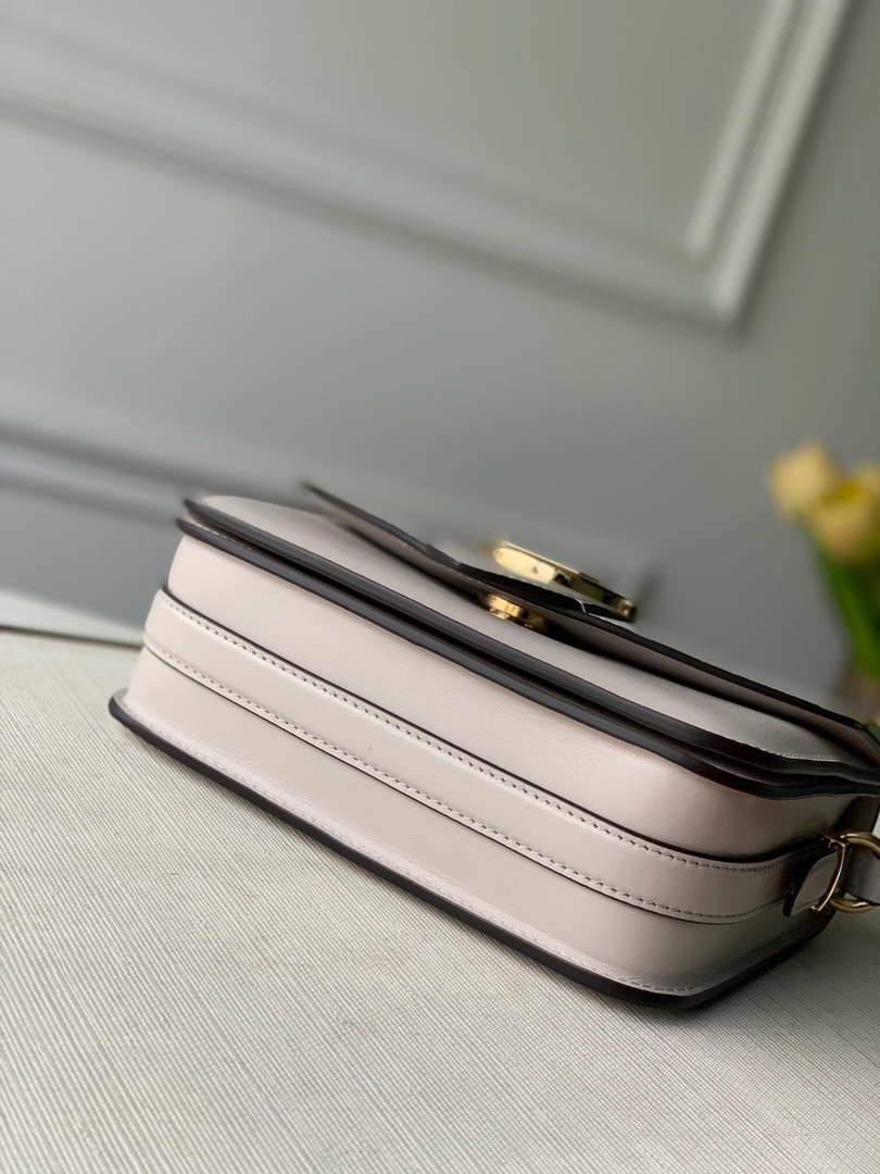 LV M55950 Louis Vuitton Pont 9 High End Leathers Bag Cream