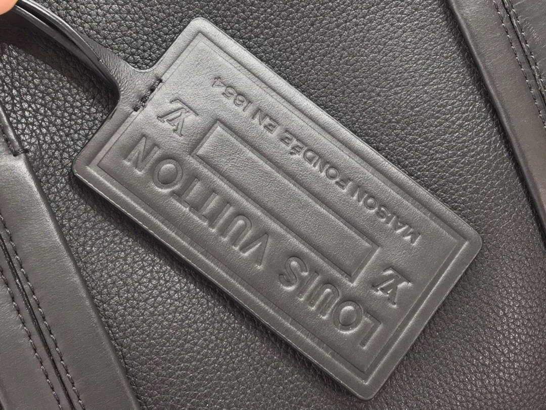 LV M57308 Louis Vuitton Tote Bag Black Grained Calf Leather