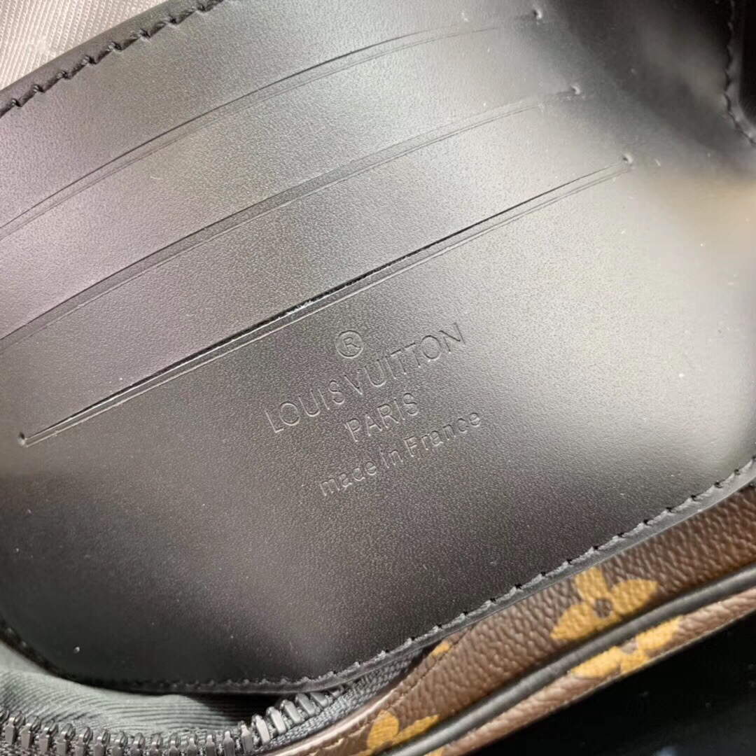 LV M68321 Louis Vuitton Pochette Volga Bag Brown