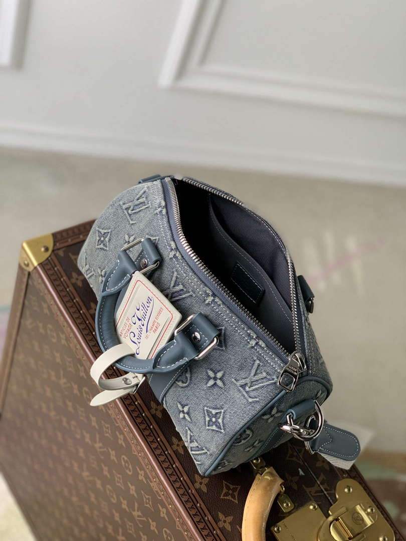 LV M22762 Louis Vuitton Keepall Bandouli��re 25 Bag