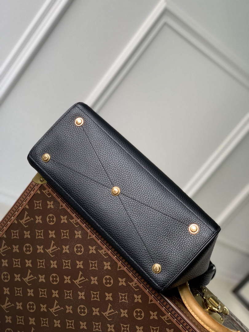 LV M22914 Louis Vuitton Lock It MM Bag Black