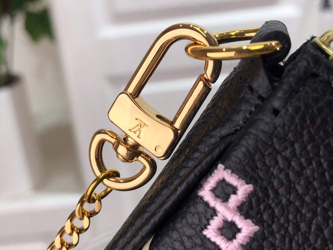 LV M81140 Louis Vuitton Mini Pochette Accessoires Bag Black