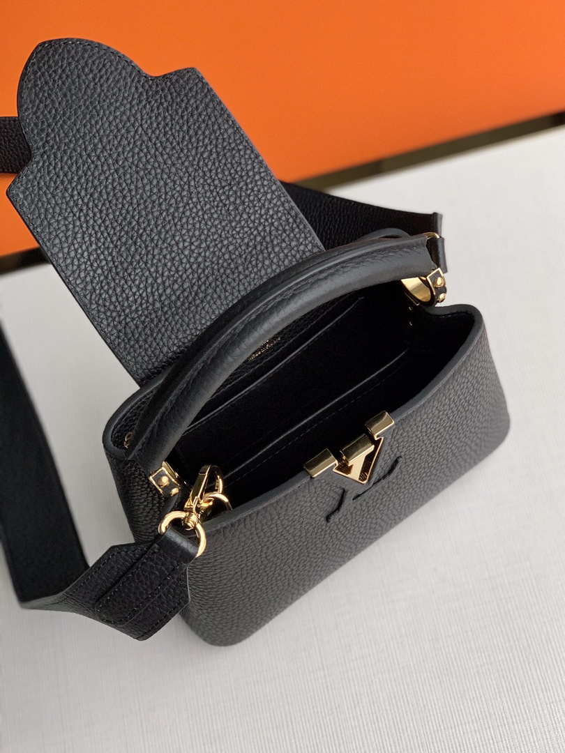 LV M56071 Louis Vuitton Capucines mini Leather Bag Black
