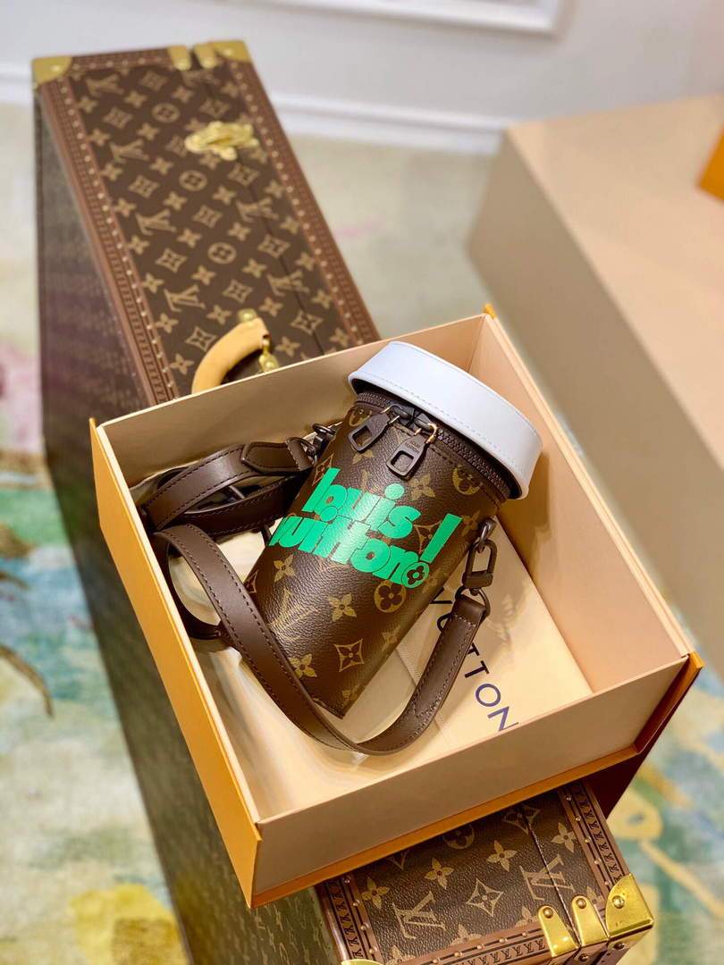 LV M80812 Louis Vuitton Coffee Cup Bag Green