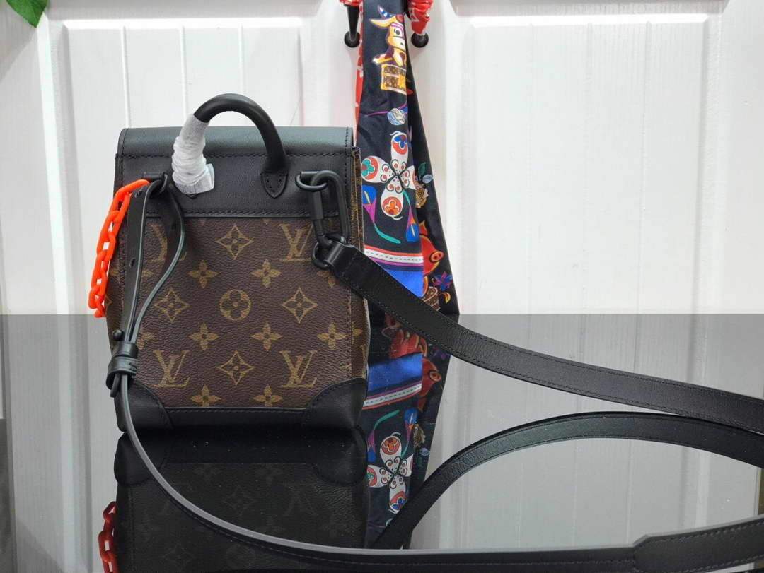 LV M80327 Louis Vuitton Steamer XS Bag Monogram