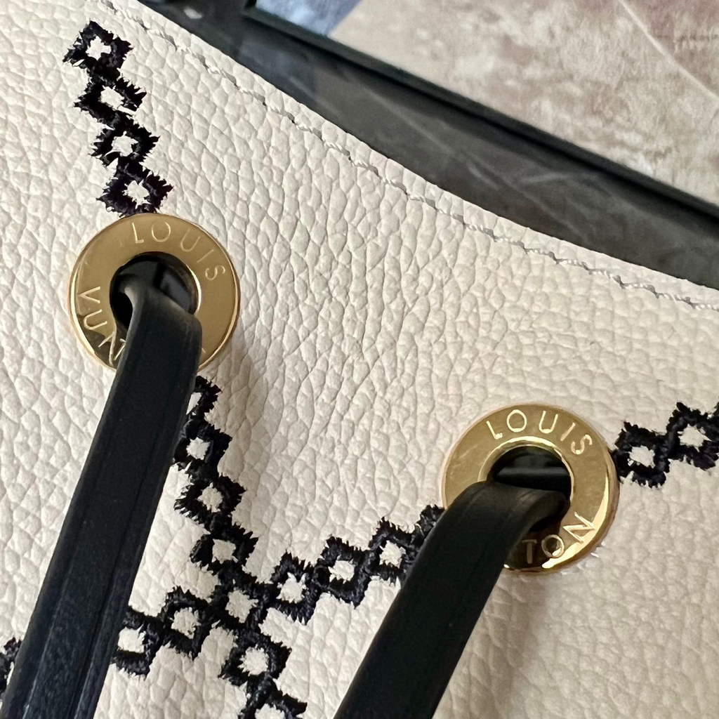 Louis Vuitton M46023 LV M46029 N��oNo�� MM Monogram Beige