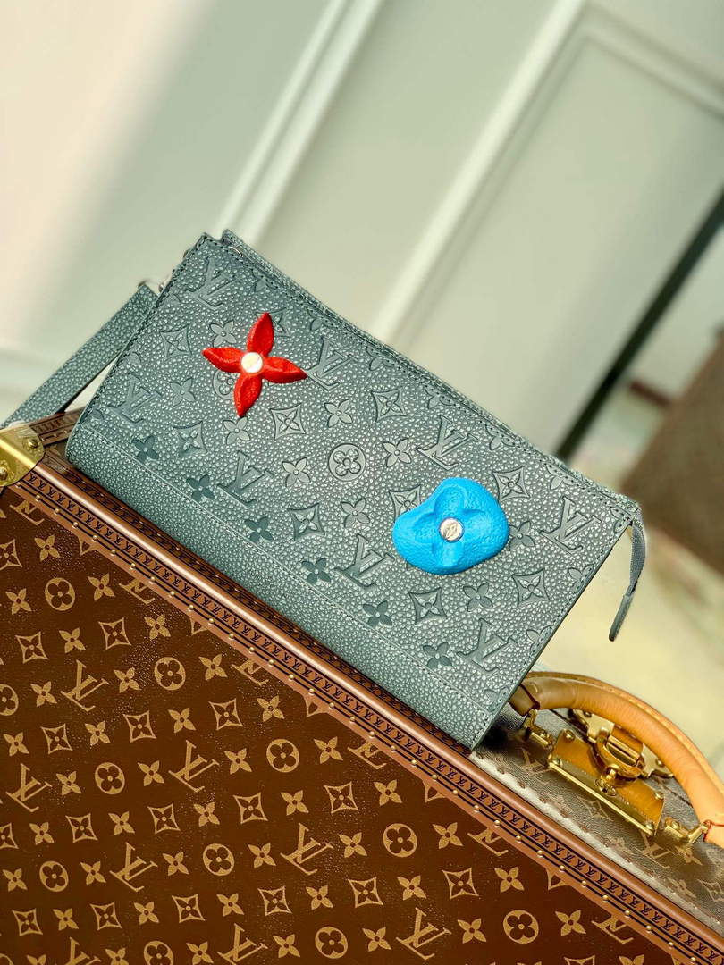LV M81556 Louis Vuitton Pochette Voyage Other Leathers Granite