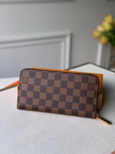LV N60403 Louis Vuitton Zippy Wallet Brown