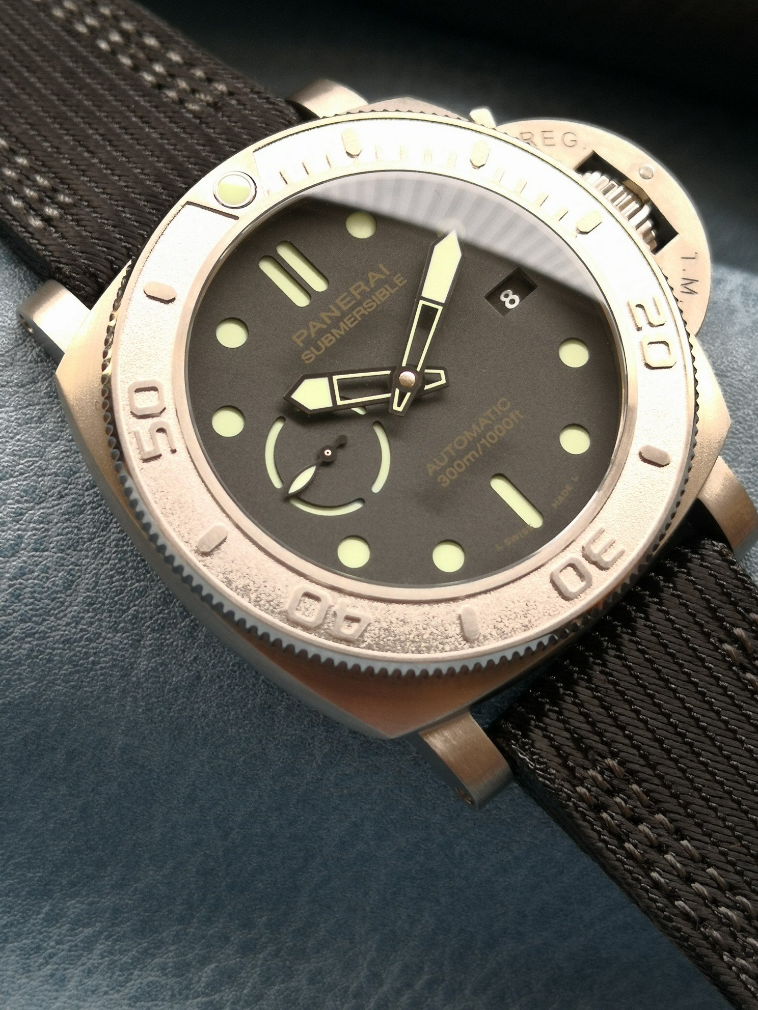 Panerai SUBMERSIBLE Stealth Series PAM00984 watch
