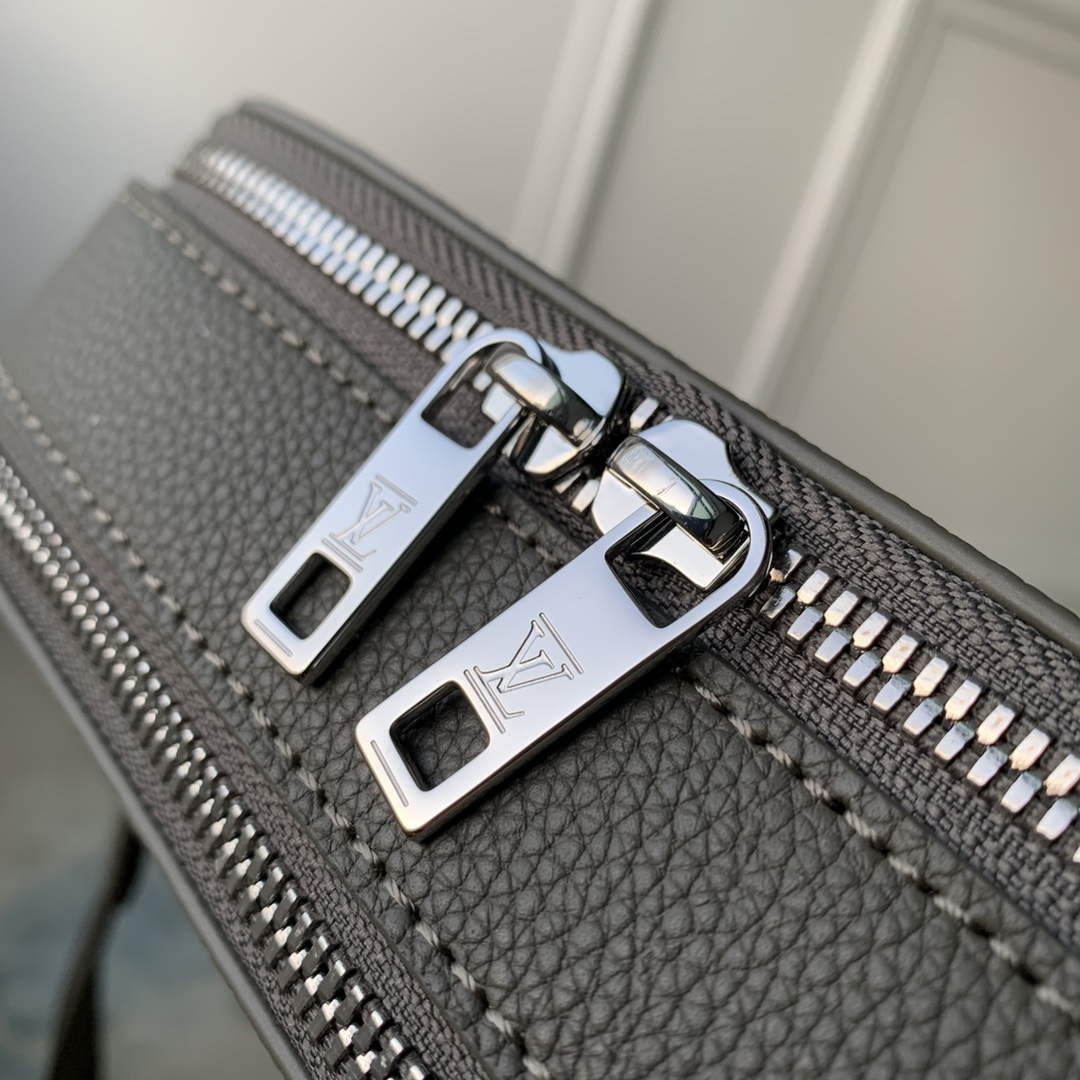 LV M59161 Louis Vuitton Alpha Wearable Wallet Green