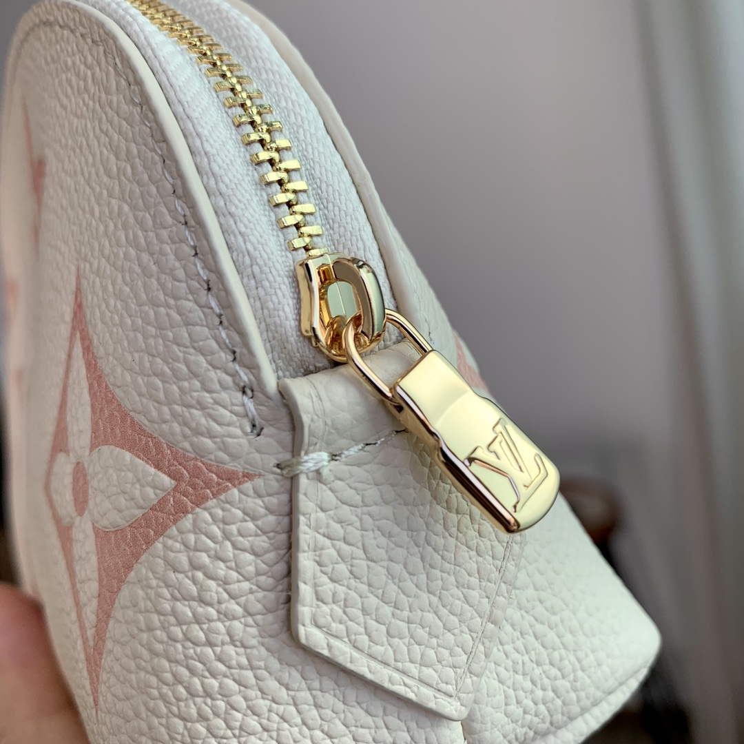 LV M45951 Louis Vuitton Pochette Cosmetique PM Pink