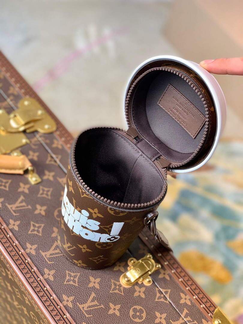 LV M80812 Louis Vuitton Coffee Cup Bag White