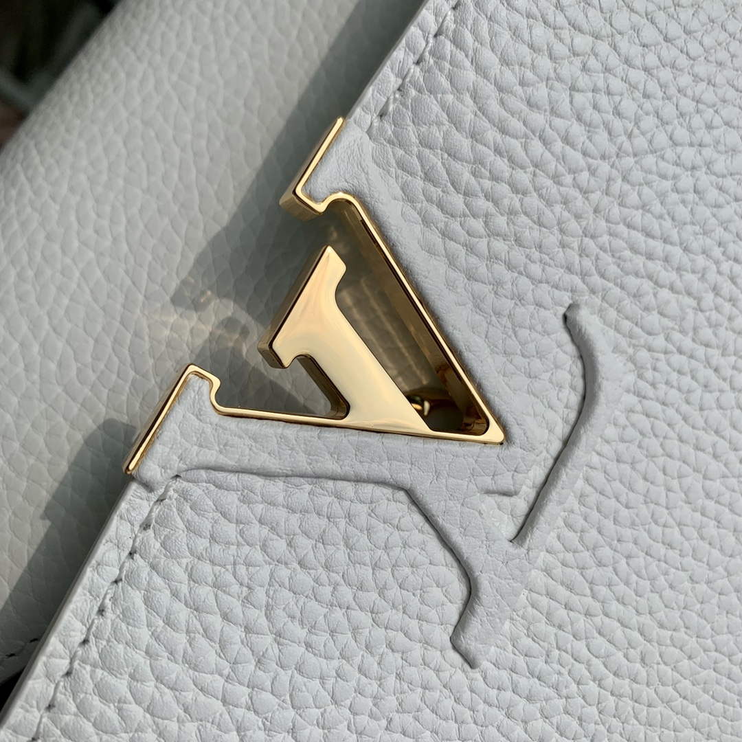 LV M22375 Louis Vuitton Capucines MM Handbag White
