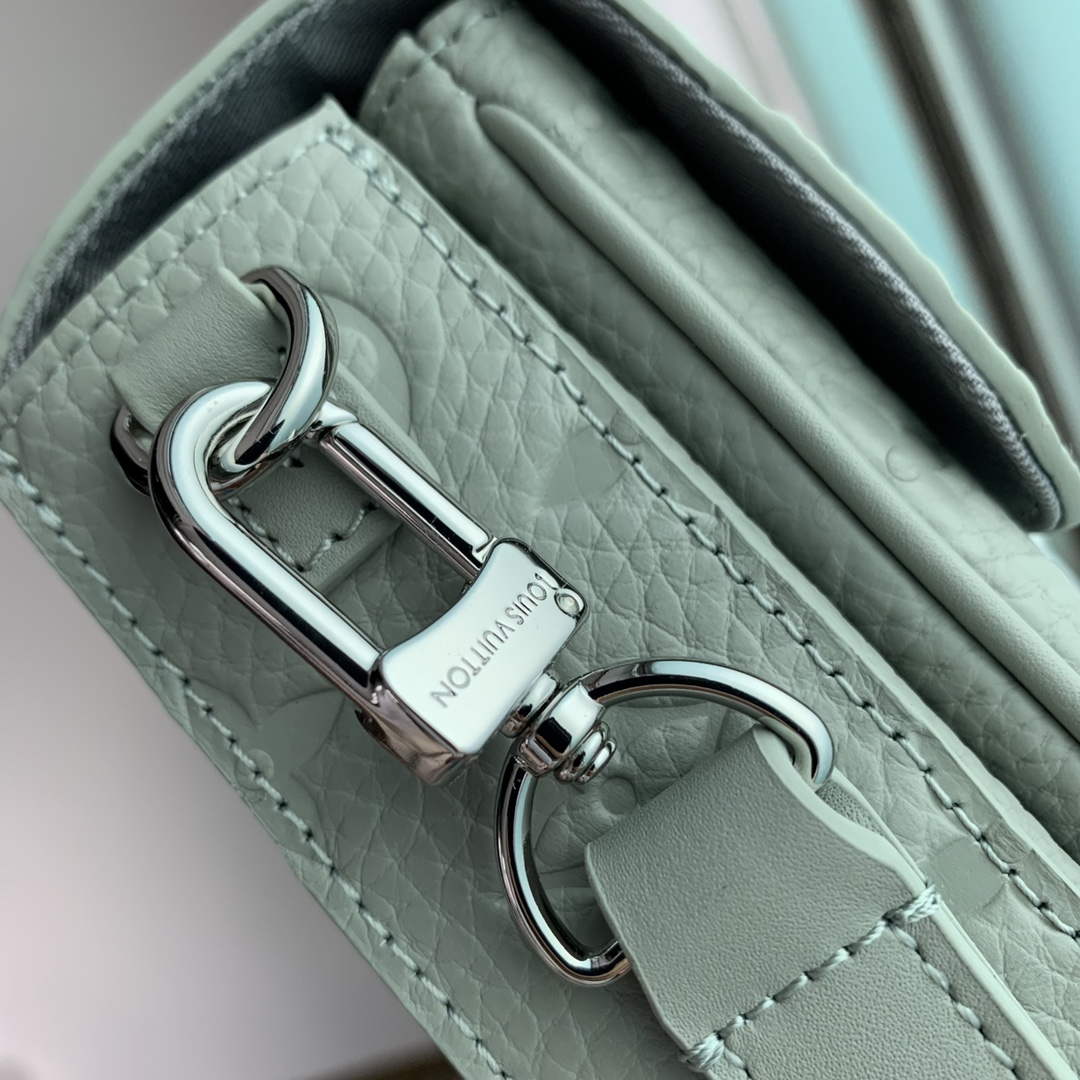 LV M82568 Louis Vuitton S-Lock Vertical Wearable Wallet Mineral Gray