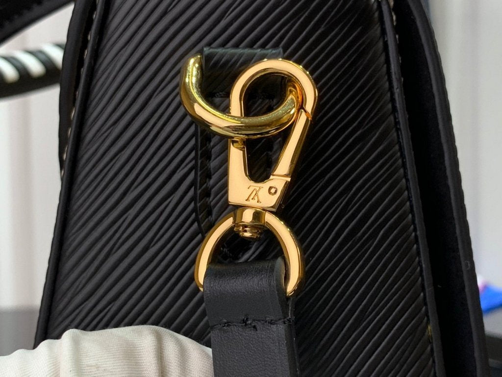 Louis Vuitton M56779 LV Crafty Twist MM Bag M56780 Epi Cream