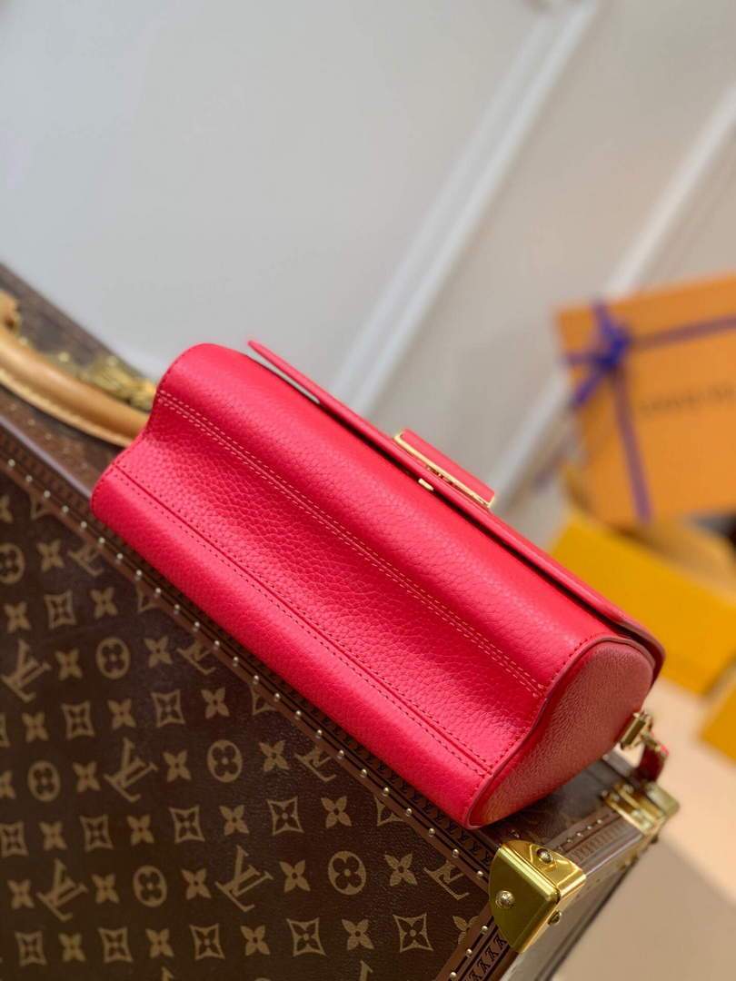 LV M58688 Louis Vuitton Twist MM Leathers Handbag Pondichery Pink