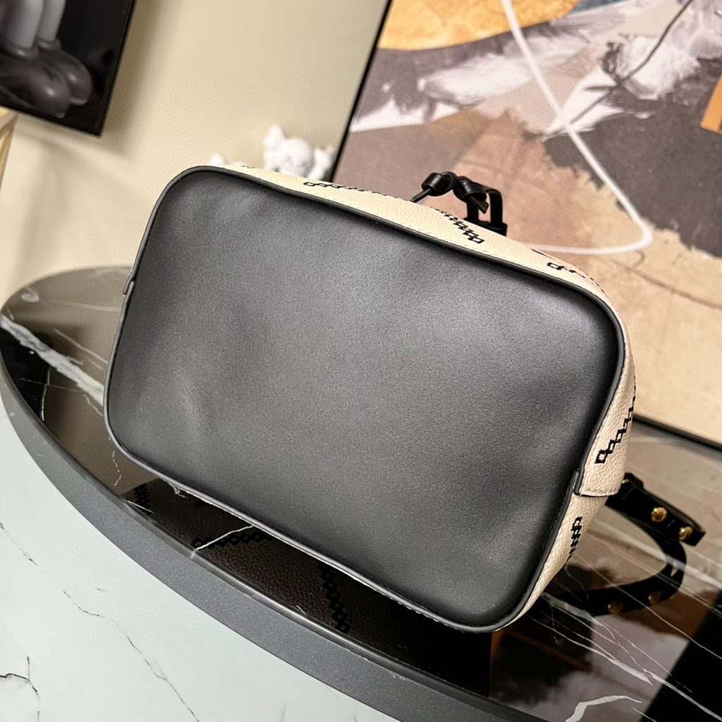 Louis Vuitton M46023 LV M46029 N��oNo�� MM Monogram Beige