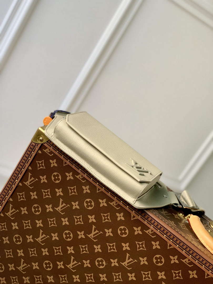 LV M22665 Louis Vuitton Takeoff Slingbag Gray