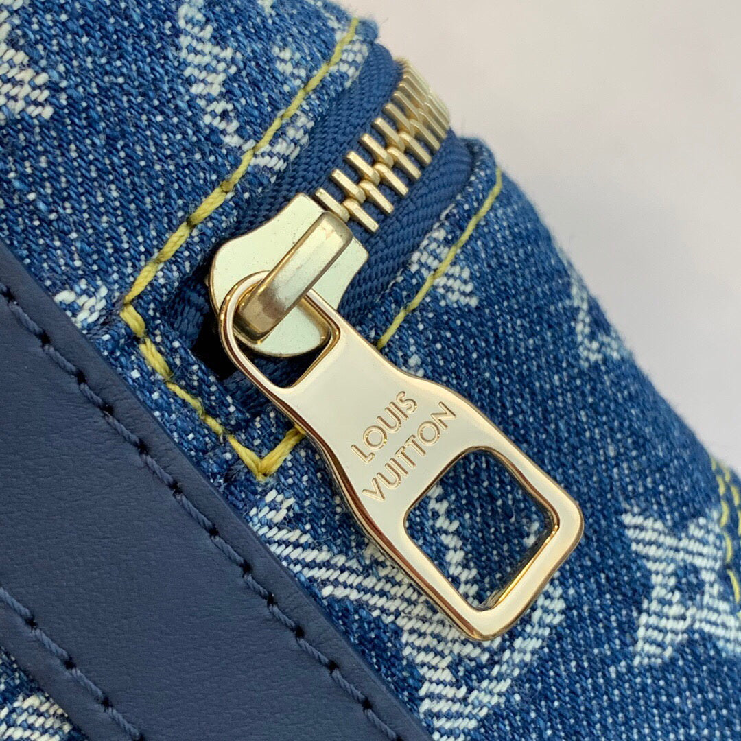 LV M45970 Louis Vuitton Japanese Cruiser Taurillon Leather Bag