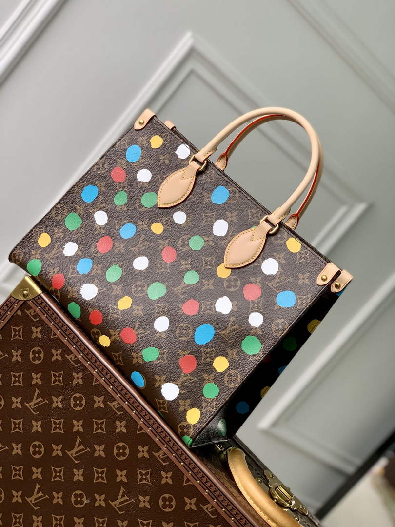 LV M46379 Louis Vuitton LV x YK Onthego MM Bag