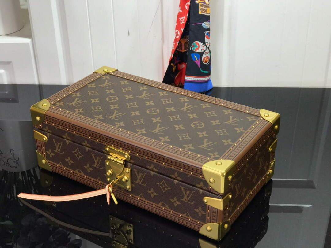 LV M20039 Louis Vuitton 8 Watch Case Monogram