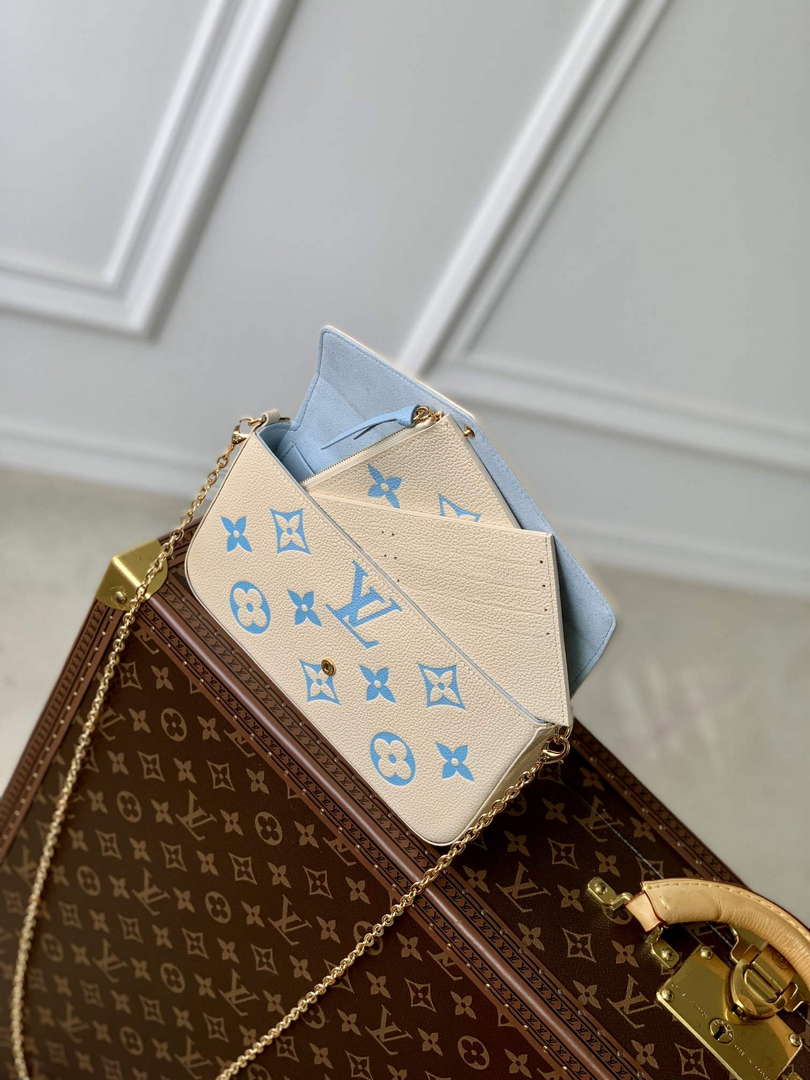 LV M82610 Louis Vuitton Pochette F��licie Bag Blue