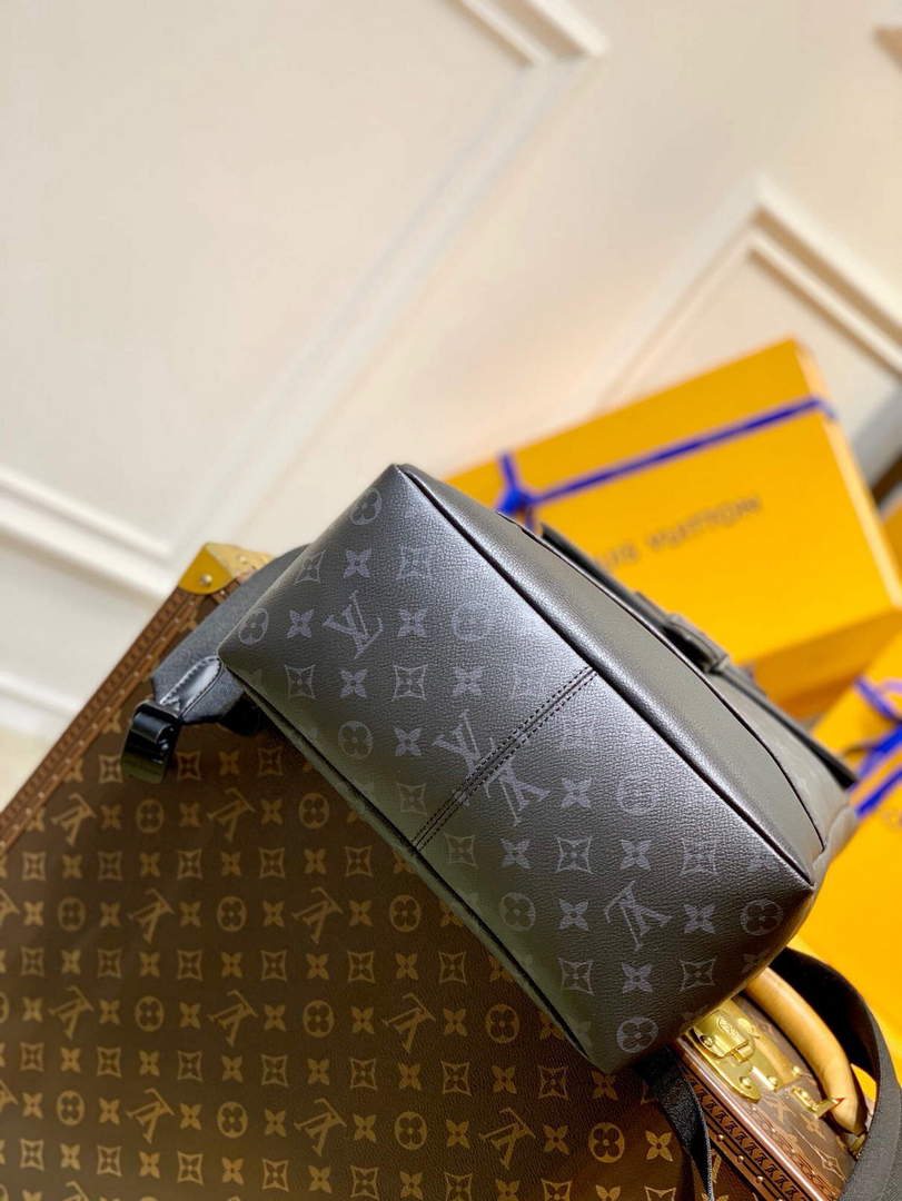 LV M45913 Louis Vuitton Saumur Backpack Black