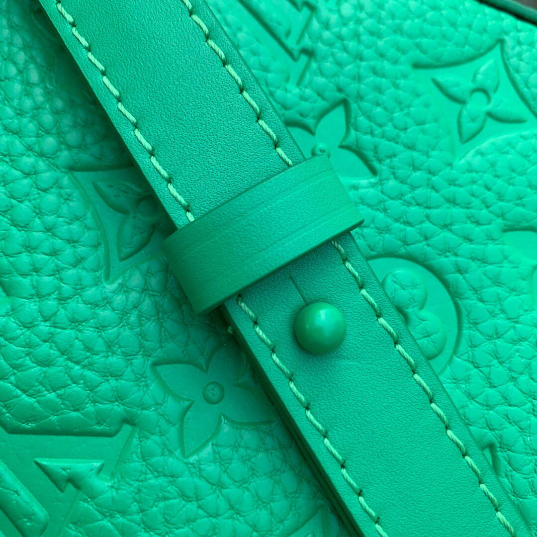 LV M81525 Louis Vuitton S-LOCK Vertical Wearable Wallet Minty Green