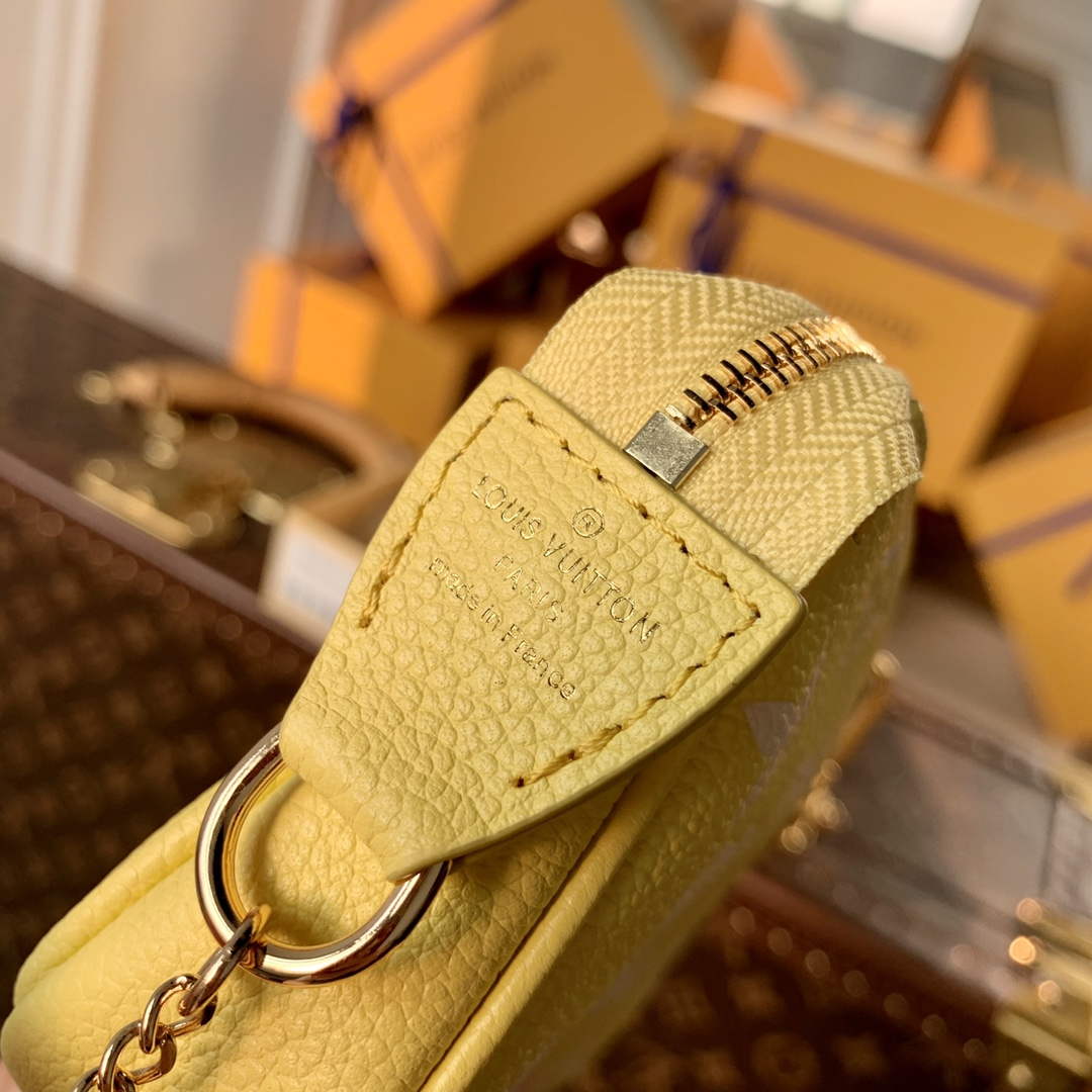 LV M46129 Louis Vuitton Mini Pochette Accessoires