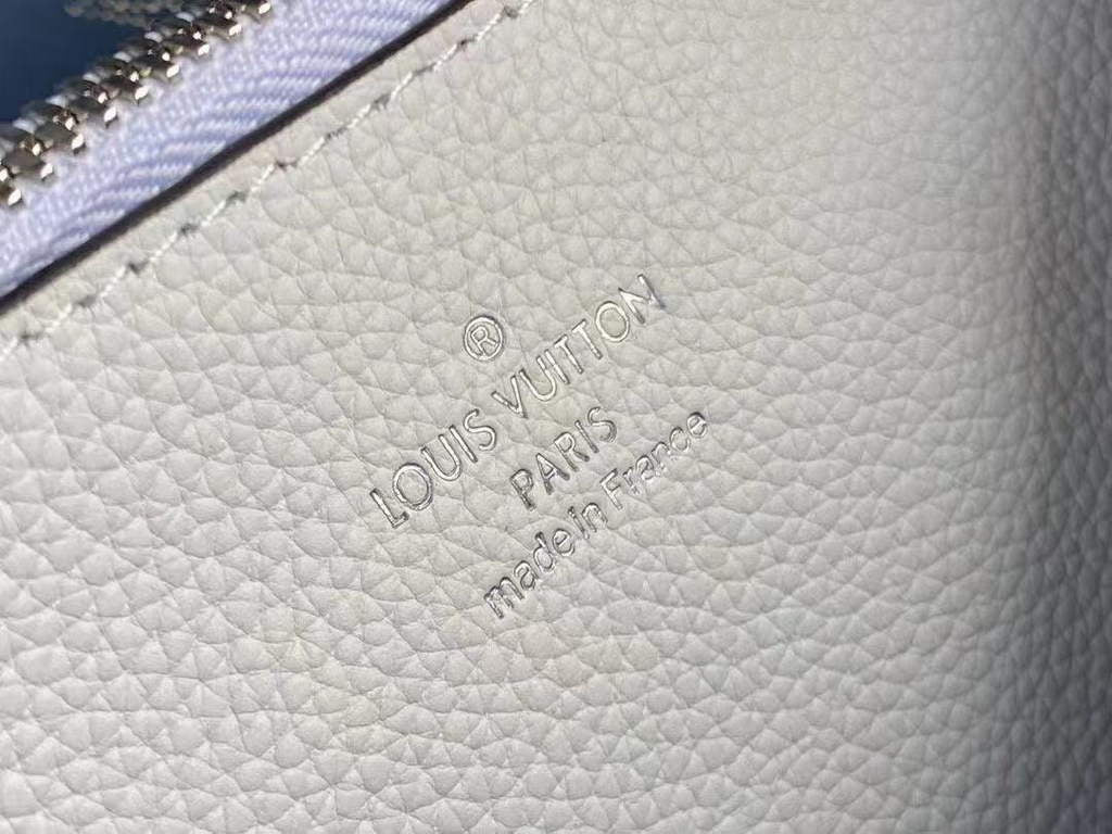 LV M57853 Louis Vuitton M58788 Muria Mahina M58483 Leather Blue