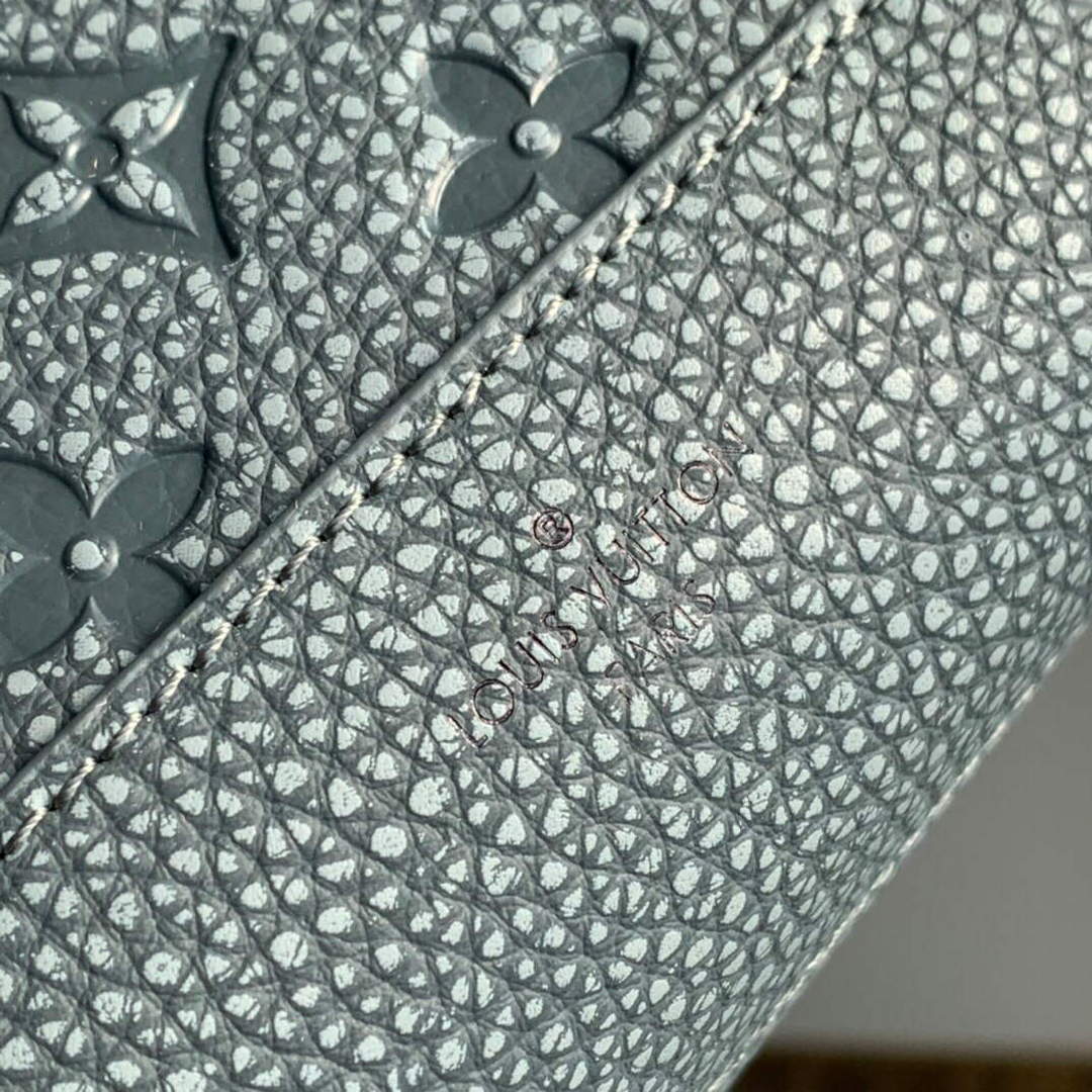 LV M81556 Louis Vuitton Pochette Voyage Other Leathers Granite