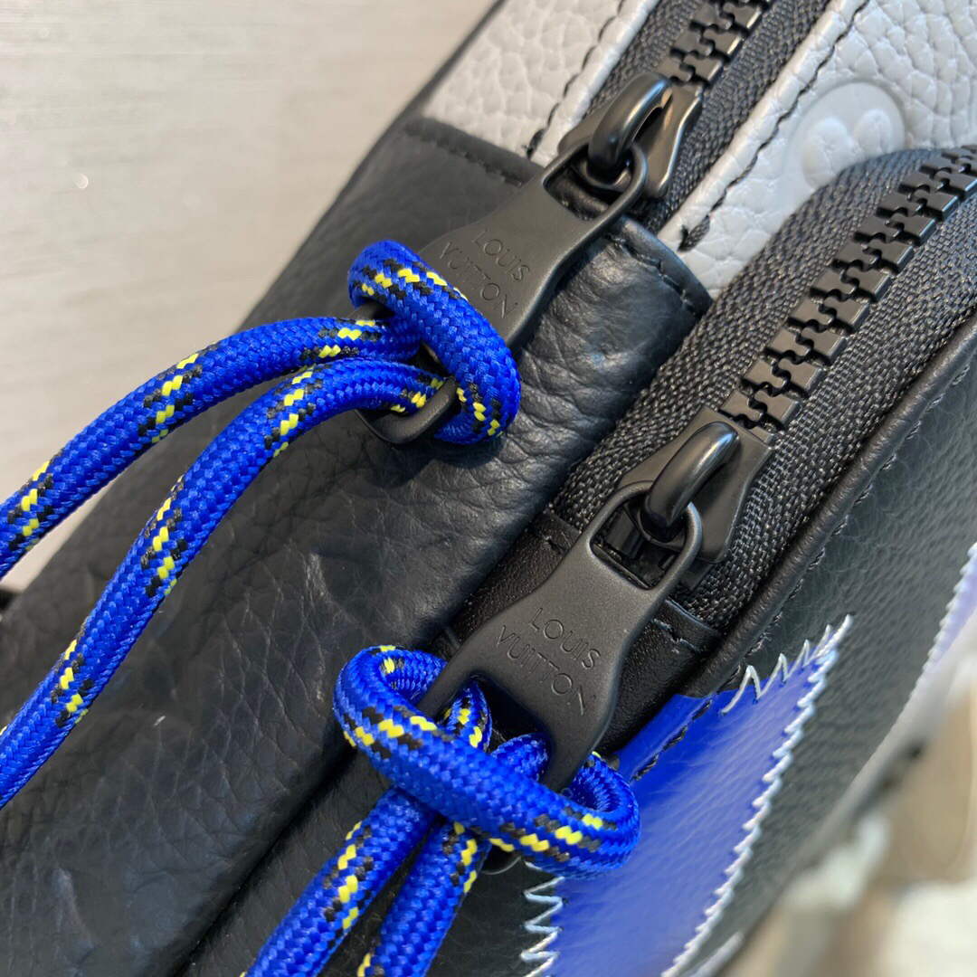 LV M59926 Louis Vuitton Avenue Slingbag Other Leathers