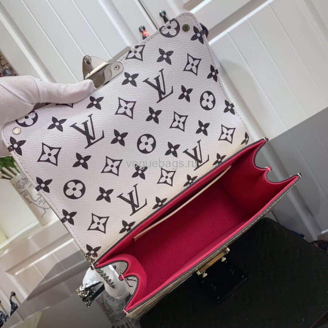 LV M90516 Louis Vuitton Wynwood Monogram Vernis Bag M90566 Beige