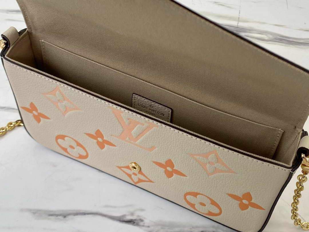 LV M80498 Louis Vuitton F��licie Pochette Bag Cream