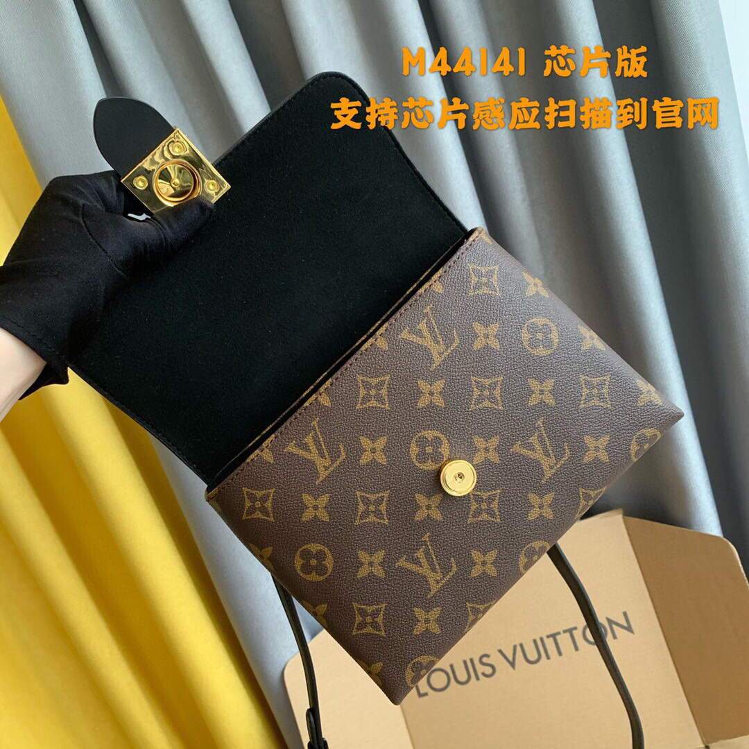 LV M44141 Louis Vuitton Locky BB Monogram Black M44654 Bag