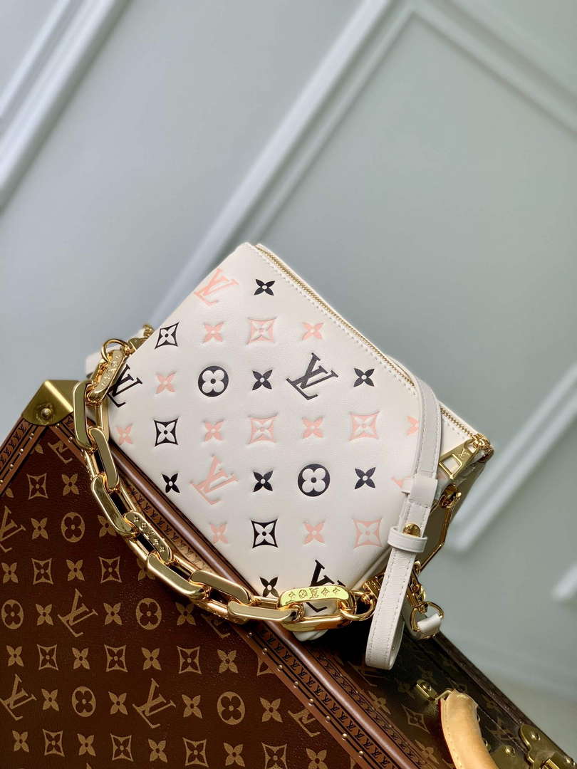 LV M22954 Louis Vuitton Coussin Mini Handbag Beige