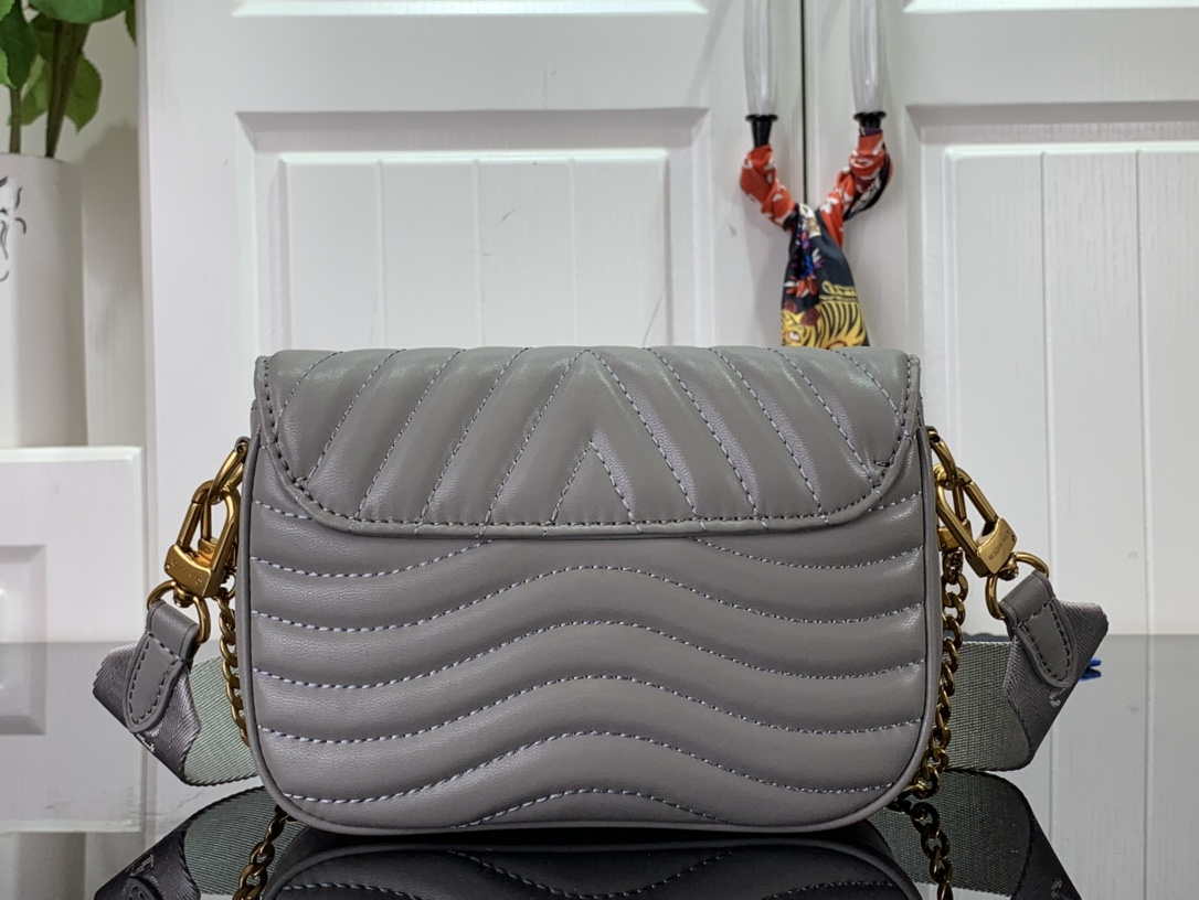 LV M56467 Louis Vuitton New Wave Multi-Pochette Leather M56466 Gray