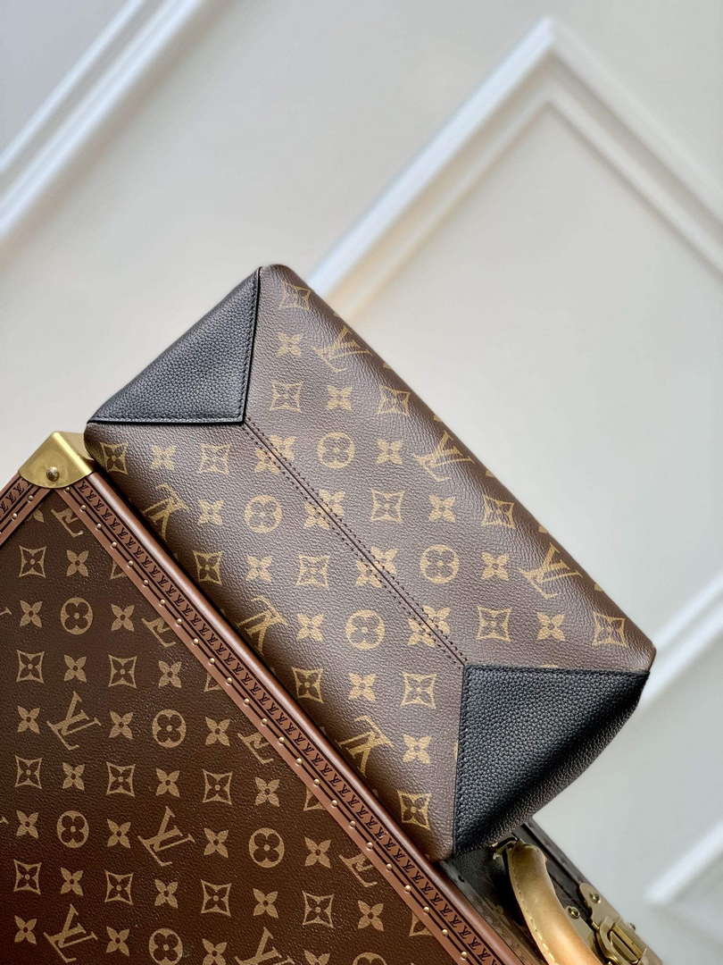 LV M46495 Louis Vuitton Op��ra BB Tote Bag Black