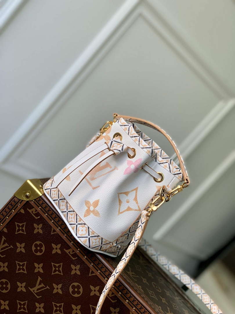 LV M82386 Louis Vuitton Nano No�� Bucket Bag Apricot