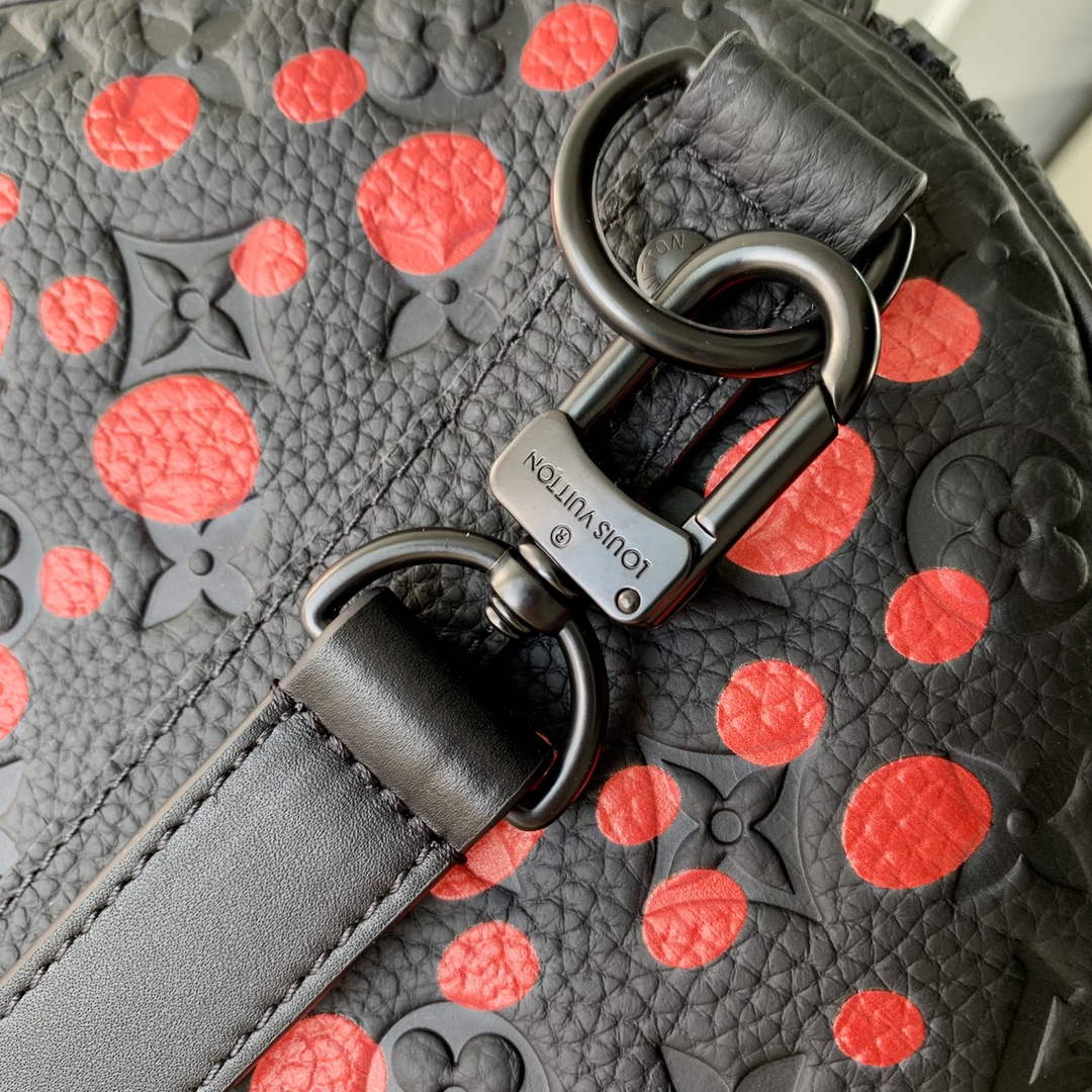 LV M21674 Louis Vuitton LV x YK Keepall 50 Bag